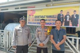 Ciptakan Sitkamtibmas Aman dan Kondusif, Polsek Padang Guci Hulu Patroli di Sekretariat Panwaslu 