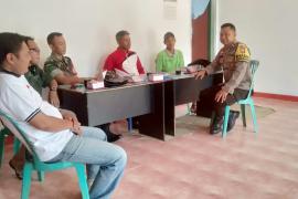 Cooling System di Kantor Desa Melati Harjo, Bhabinkamtibmas Polsek Ketahun Sampaikan Pesan Kamtibmas
