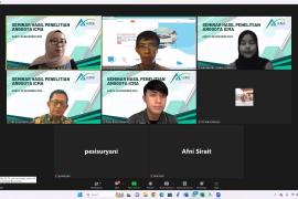 Dua Mahasiswa Berprestasi Unusia Paparkan Akuntansi Budaya pada Diseminasi Hasil Penelitian ICMA
