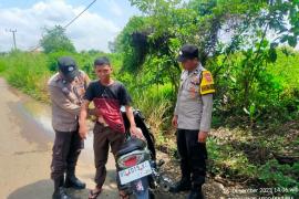 Razia Sajam dan Senjata Api, Polsek Kotapadang Perketat Keamanan di Jalur Lintas Kotapadang – PU.Tanding