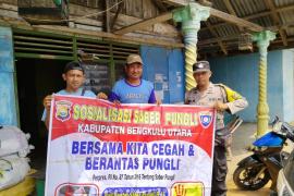 Sosialisasi Saber Pungli, Polsek Ketahun Edukasi Masyarakat
