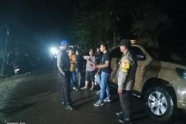 Polsek Muara Sahung Monitoring dan Lakukan Pengamanan Kunjungan Gubernur Bengkulu di Desa Ulak Bandung
