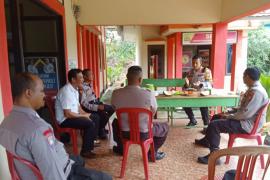 Kapolres Kaur Kunjungan Kerja ke Polsek Muara Sahung Tekankan Anggota untuk Jaga Netralitas dan Bertugas dengan Ikhlas  