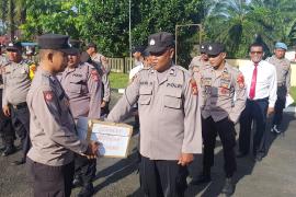 Wujud Polri Peduli, Polsek Giri Mulya Lakukan Kegiatan Gerakan Sedekah Bersama