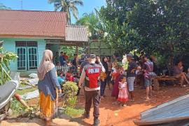 Dump Truk Tabrak Rumah Warga, Polsek Batik Nau Datangi TKP