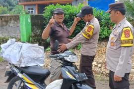Polsek Kotapadang Gelar Pemeriksaan Sajam dan Senjata Api di Jalur Lintas 