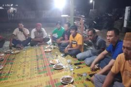 Sambang Warga, Kapolsek Ketahun Silaturahmi Dan Sampaikan Pesan Kamtibmas