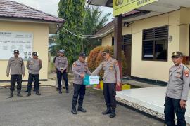 Berbagi, Polsek Ketahun Gelar Gerakan Sedekah Bersama 