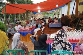 Personel Poslek Muara Sahung Hadiri Safari Ramadhan 1445 H di Desa Tri Tunggal 