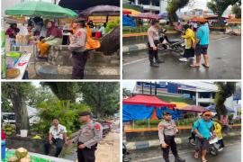 Patroli, Personel Sat Samapta Sambangi Pedagang Takjil Sampaikan Imbauan Kamtibmas 