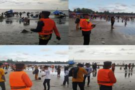 Ops Ketupat Nala 2024, Personel Polsek Teluk Segara Patroli dan Sampaikan Imbauan Kamtibmas kepada Wisatawan 
