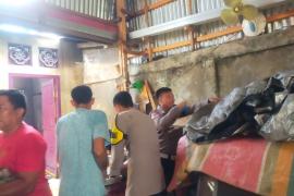 Polsek Kaur Selatan Datangi TKP Kebakaran Gudang Meubel Di Desa Kepala Pasar
