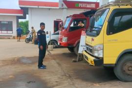 Cek Stok BBM Dan Hindari Penimbunan BBM, Polsek Ketahun Patroli