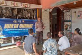 Bersama Warga Desa Lubuk Mumpo, Polsek Kotapadang Laksanakan Jumat Curhat 