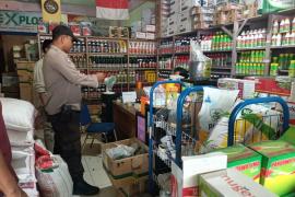 Pantau  Stok dan  Harga Sembako, Bhabinkamtibmas Sambang ke Pasar Kutau  Medan 