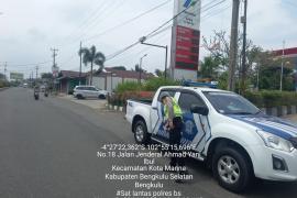 Wujudkan Kamseltibcar Lantas dan Cegah   Penyalahgunaan Distribusi BBM, Polisi Turlalin di  SPBU  Kutau