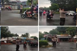 Berikan Pelayan di Pagi Hari kepada Masyarakat, Polsek Gading Cempaka Laksanakan Pengaturan Lalu Lintas