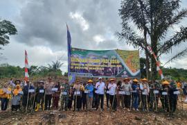Polres BS Ikuti Gerakan Tanam Perdana Padi Gogo  Bersama Staf Khusus Menteri Pertanian dan Sekertaris Dirjen Tanam Pangan Kementan RI 
