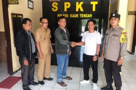 Problem Solving, Bhabinkamtibmas Polsek Kaur Utara Mediasi Perkara Penganiayaan