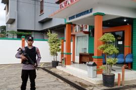Pengamanan di Bank Bengkulu, Polsek Ketahun Berikan Rasa Aman dan Kondusif