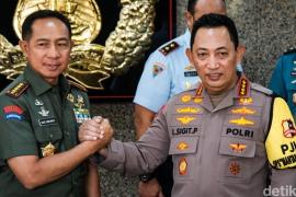 Survei Litbang Kompas: TNI-Polri Jadi 2 Lembaga dengan Citra Positif Terata