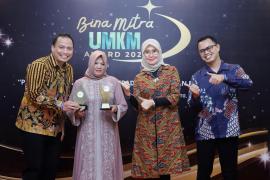 Sukses Bawa Mitra Binaan ‘Rumah Sandal Geulis’ Go Internasional, Jasa Raharja Raih Predikat Gold dalam Ajang Bina Mitra UMKM Award 2024