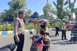 Hari ke Sembilan Sat Lantas Polres BS Melaksanakan giat Operasi Patuh Nala 2024, 46 Kendaraan bermotor Terjaring Melanggar Undang Undang Lalin