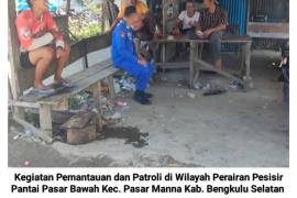 Polisi RW Sat Polairud Polres Bengkulu Selatan Sambang Dialogis Kepada Warga Sampaikan Imbauan Kamtibmas   