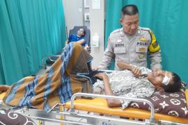 Peduli Terhadap Warga Binaan, Bhabinkamtibmas  Antar dan Jemput Warga Binaan yang Sakit ke Rumah Sakit 