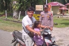 Polsek Padang Guci Hulu Lakukan Patroli dan Berikan Imbauan Tertib Berlalulintas di Desa Sukananti