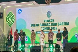 Kiprah Hotel Santika Bengkulu Raih Penghargaan Lembaga Swasta Terbaik 1 Tingkat Nasional pada Malam Puncak Bulan Bahasa dan Sastra Tahun 2024