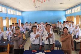 Kapolres Kaur Gelar Sambang Door-to-Door untuk Kampanye Pilkada Damai dan Edukasi Tertib Lalu Lintas