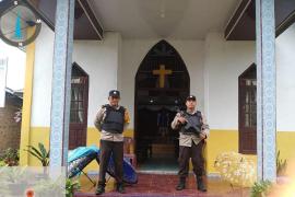 Polsek Padang Ulak Tanding Amankan Ibadah Minggu di Gereja GKII Kasie Kasubun
