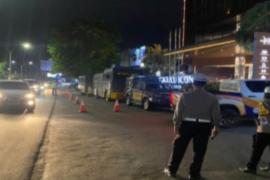 Personel Satgas Kamsetibcarlantas Polresta Bengkulu Lakukan Pengamanan dan Pengaturan Lalin Debat Paslon Bupati dan Wakil Bupati Bengkulu Tengah