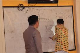 Polisi Gerebek Rumah Masyarakat 