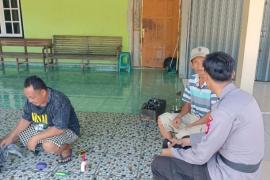 Kapolres Kaur Gelar Sambang Door-to-Door, Ajak Warga Jaga Pilkada Damai dan Tertib Berlalu Lintas