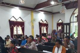 Polsek Padang Ulak Tanding Laksanakan Pengamanan Ibadah di Gereja 