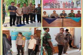 Kapolsek dan Bhabinkamtibmas Polsek Pino Raya Hadiri Sertifikasi Pembangunan Gedung Perpustakaan Desa Bandung Ayu