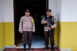 Polsek Padang Ulak Tanding Amankan Ibadah di Gereja GKII Desa Kasie Kasubun