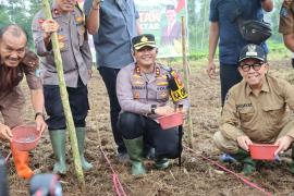 Dukung Program Ketahanan Pangan, Polres Kepahiang Laksanakan Penanaman Jagung Serentak 1 Juta Hektar Seluruh Indonesia