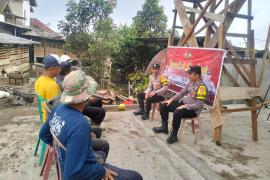 Tingkatkan Keamanan Masyarakat, Polsek Sindang Dataran Gelar Jumat Curhat