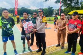 Kapolres Rejang Lebong Buka Turnamen Piala Denbekang II/1.B Curup HUT Bekang AD ke 76