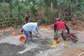 Satgas TMMD Ke-124 Kodim 0408/BS Cor Plat Duiker Jalan