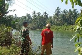 Satgas TMMD Ke-124 Kodim 0408/BS Pantau Aliran Sungai