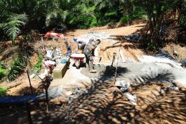 Satgas TMMD Ke-124 Kodim 0408/BS Kebut Pembangunan Talud