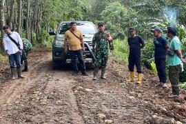Turun ke Lapangan, Dansatgas TMMD Kodim 0423/BU Pastikan Pembangunan Menyentuh Kebutuhan Rakyat