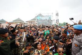 Kapolri Pimpin Apel Kebangsaan, Lepas Ribuan Kader Banser Amankan Nataru