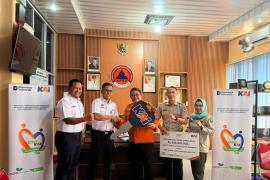 Kolaborasi Kondisi Darurat, KAI Divre III Palembang Salurkan CSR Mobil Ambulance Melalui BPBD Kabupaten Muara Enim