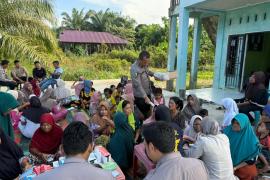 Polri Hadir Menyentuh dari Pintu ke Pintu: Layanan Kesehatan dan Home Visit Ringankan Derita Warga Terdampak Banjir Aceh Tamiang