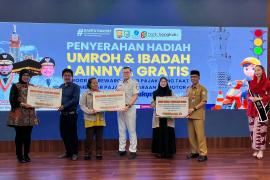 Dorong Kepatuhan Pajak, Jasa Raharja Bengkulu Dan Mitra Serahkan Reward kepada Wajib Pajak